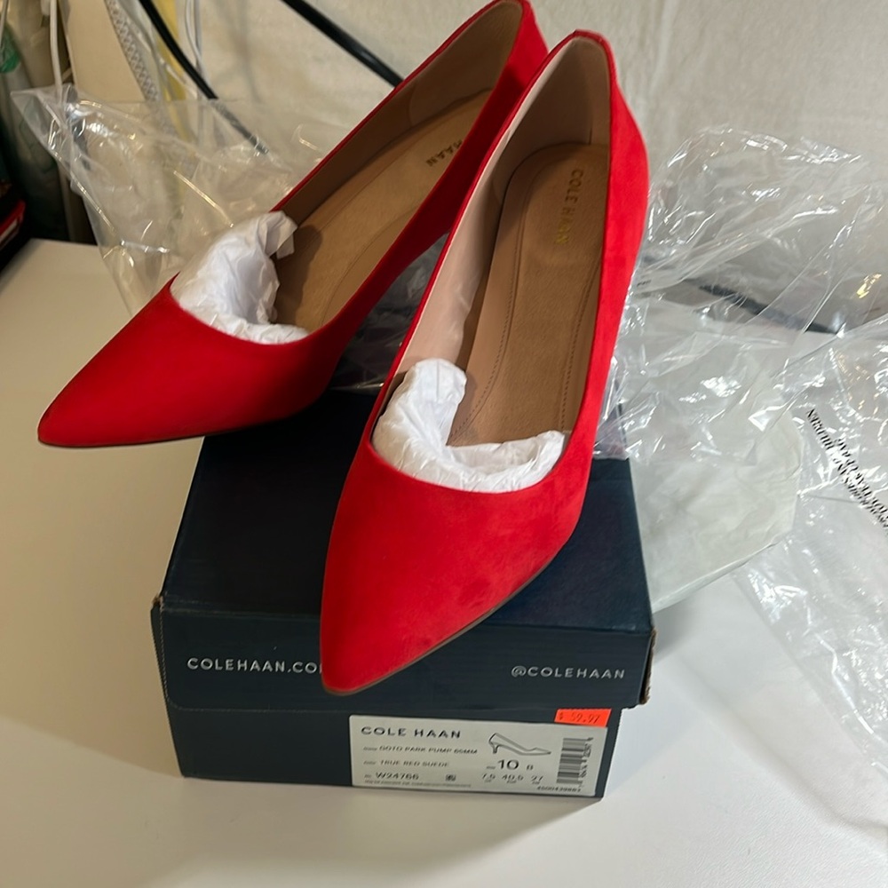 Cole haan pumps